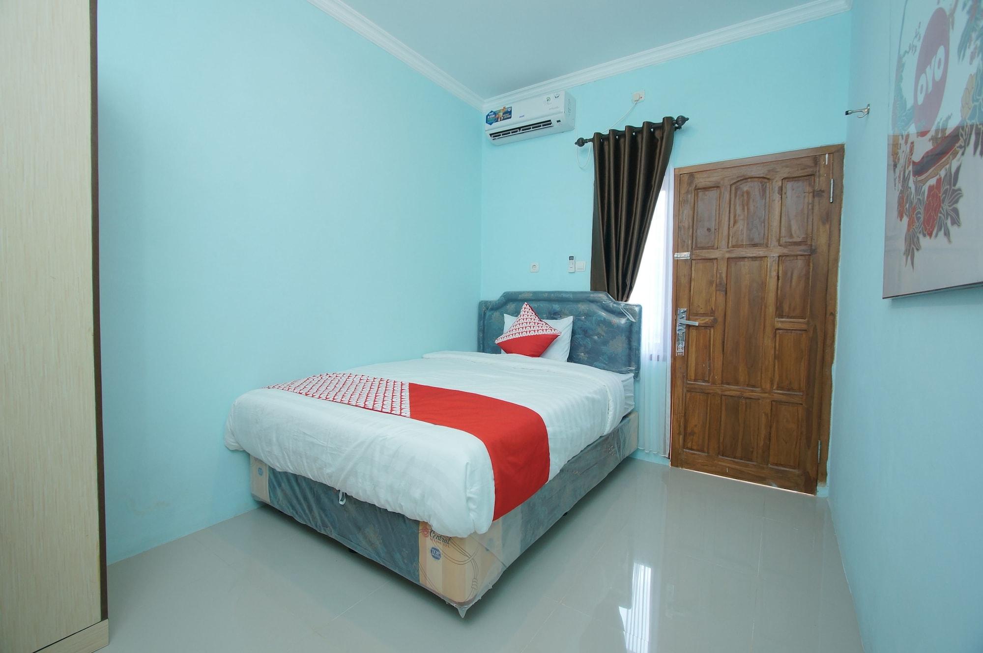 Oyo 347 Bayang Brothers Guest House Maguwo Екстер'єр фото