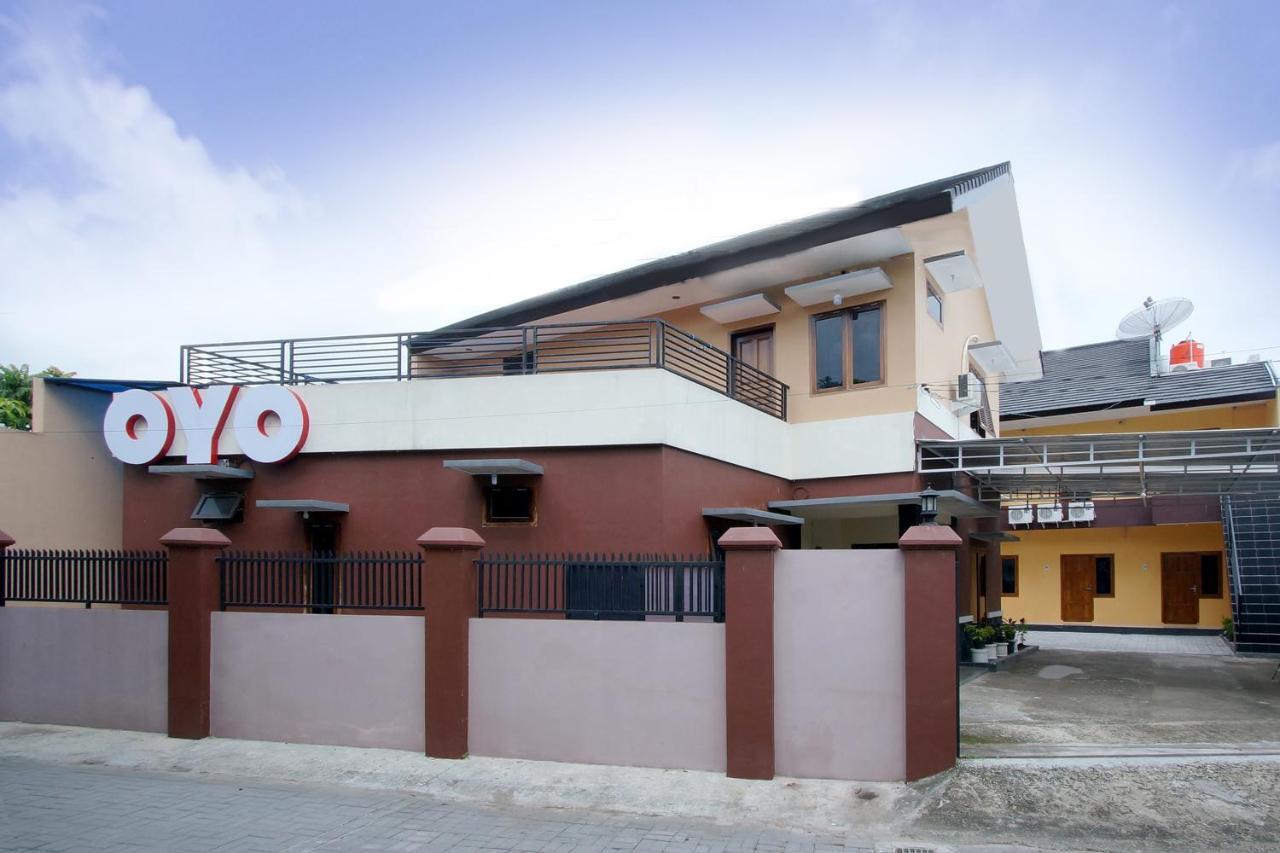 Oyo 347 Bayang Brothers Guest House Maguwo Екстер'єр фото
