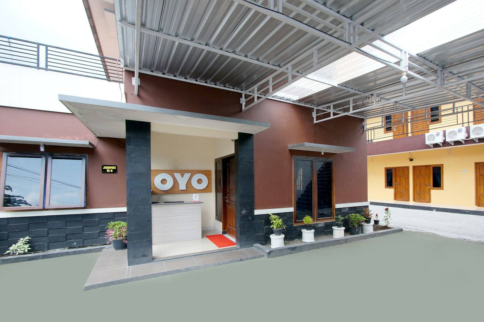 Oyo 347 Bayang Brothers Guest House Maguwo Екстер'єр фото